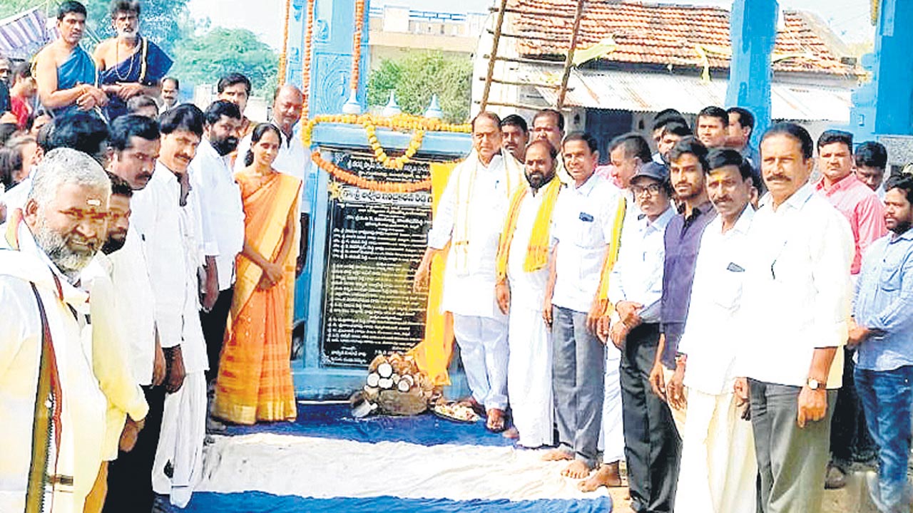 ఆలయాలకు మహర్దశ