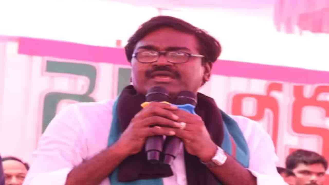 పది గ్రామాలకో సమ్మేళనం