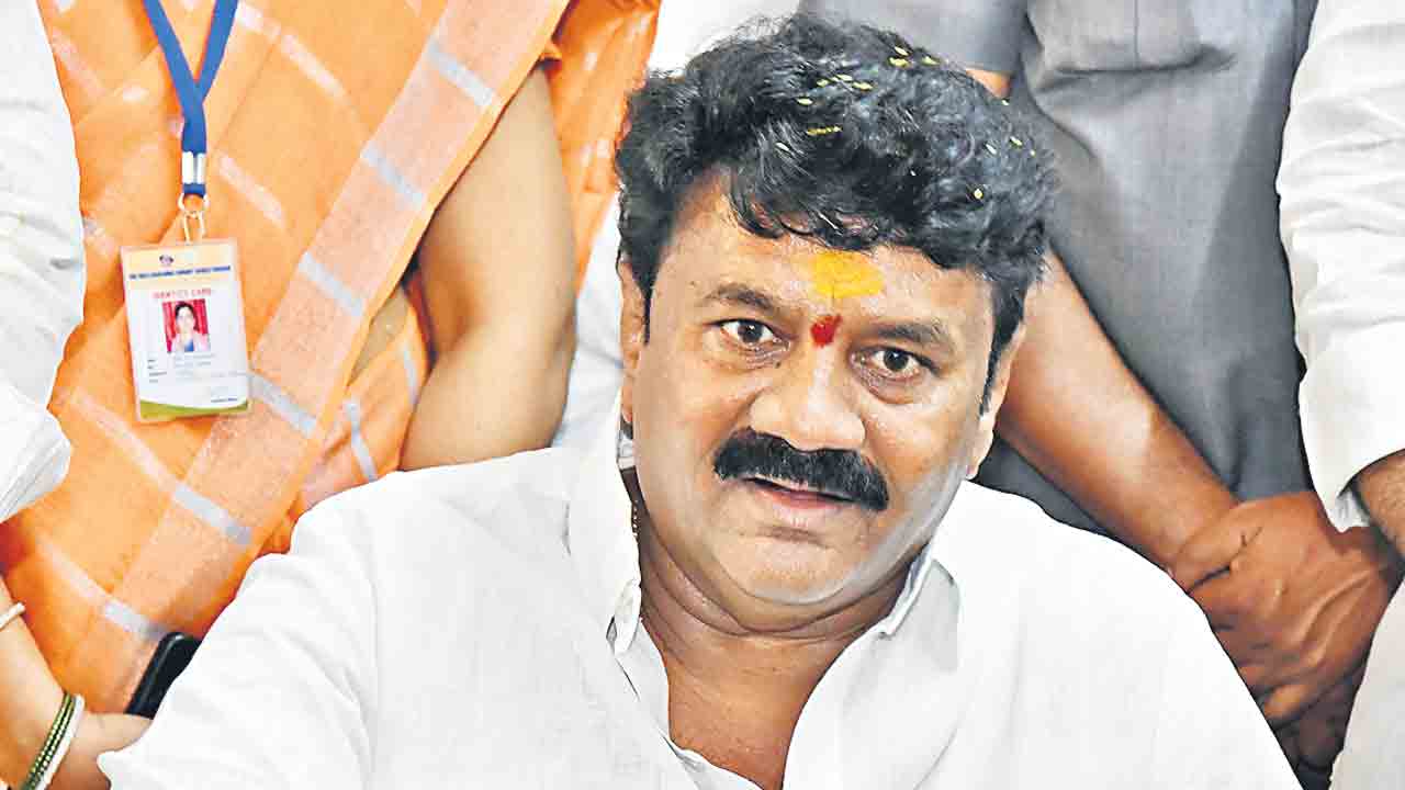 కర్ణాటక నుంచే బీజేపీ పతనం