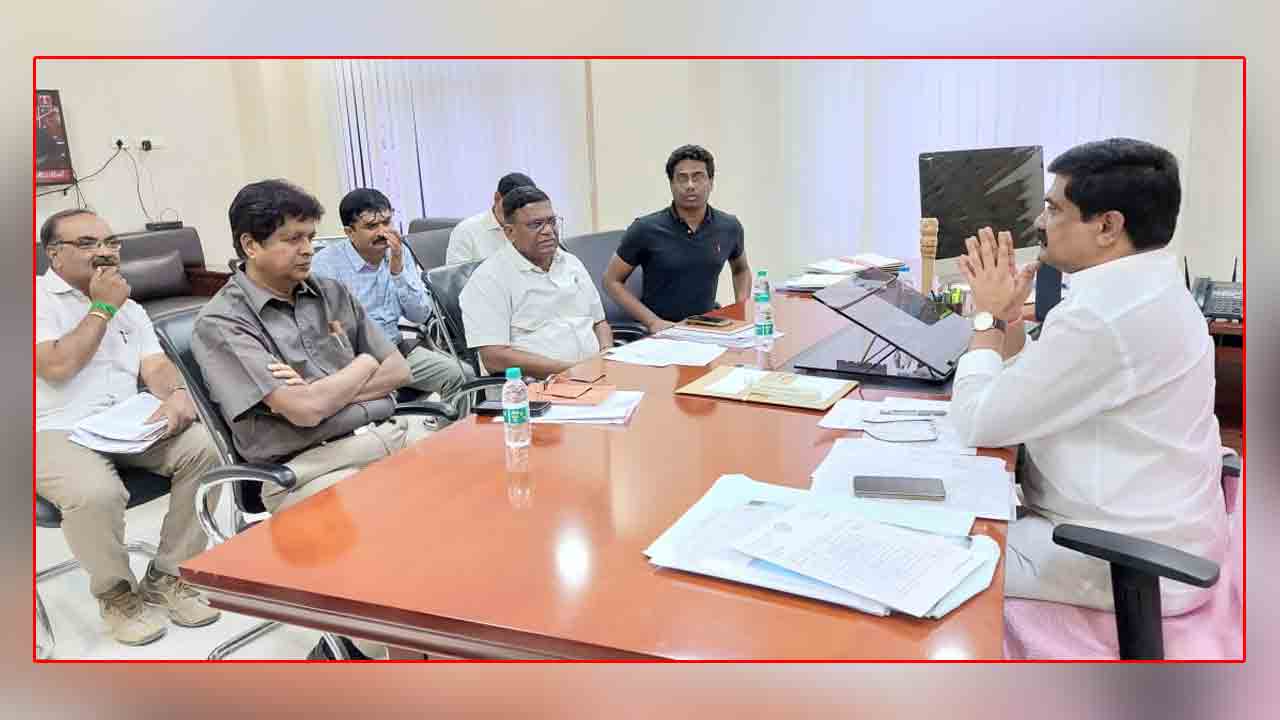 Minister Vemula | గడువులోగా రోడ్ల మరమ్మతులు పూర్తి చేయాలి : మంత్రి వేముల ప్రశాంత్‌రెడ్డి