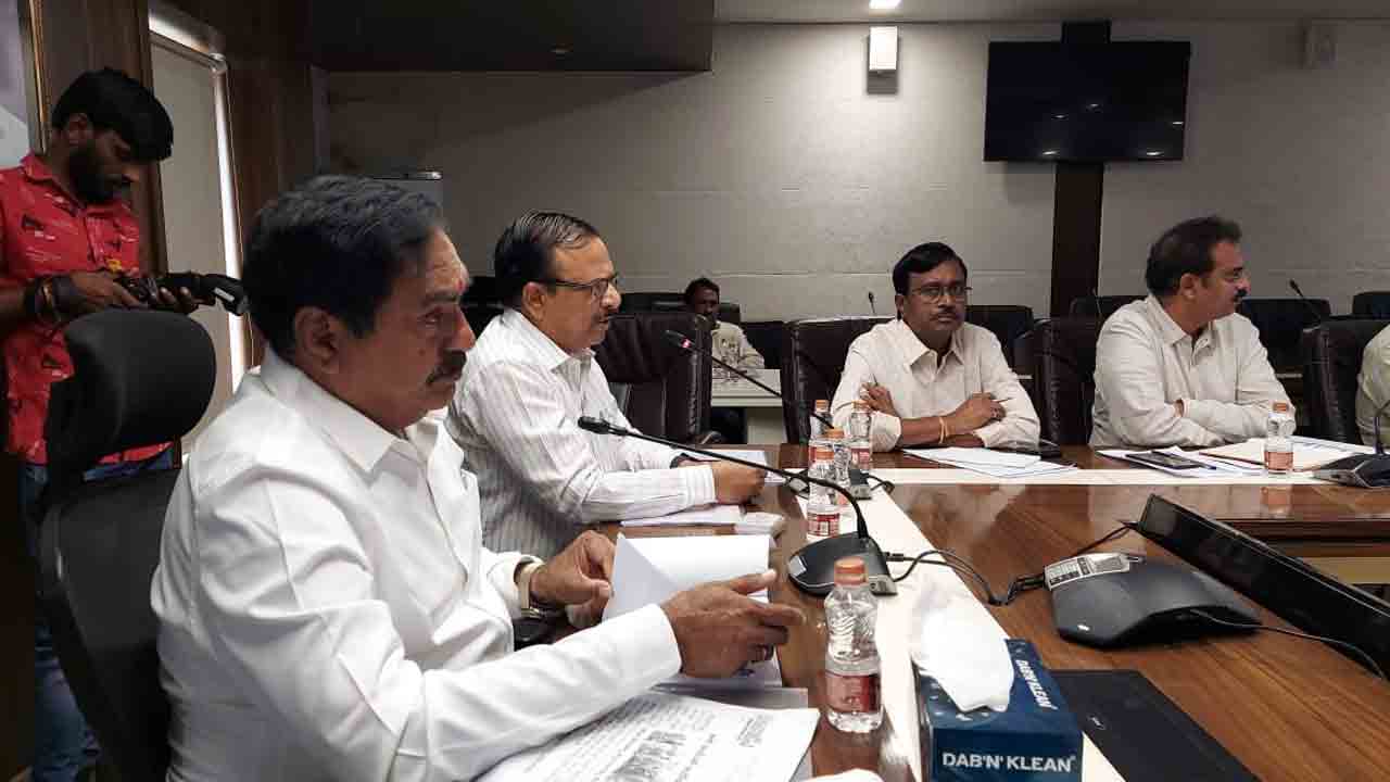 Minister Errabelli Dayaker rao | రాష్ట్రంలో ఎక్కడా తాగునీటి ఎద్దడి రాకుండా చూడండి.. మిషన్‌ భగీరథ అధికారులకు సూచించిన మంత్రి ఎర్రబెల్లి