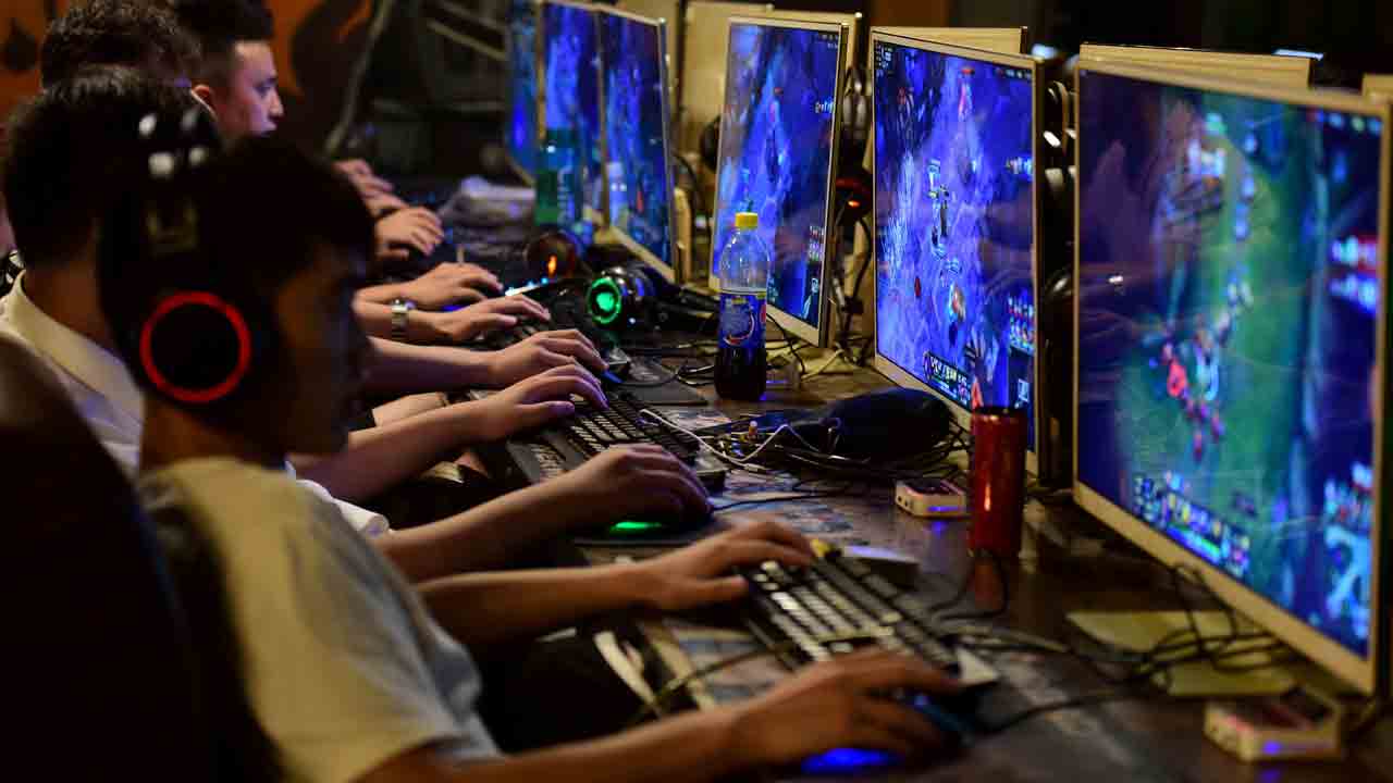 TDS on Online Gaming | ఇక ఆన్‌లైన్ గేమ్స్‌ ఆడితే రంగు పడుద్ది.. 30 శాతం టీడీఎస్ డిడ‌క్ట్‌.. ఏప్రిల్ నుంచే అమ‌లు!