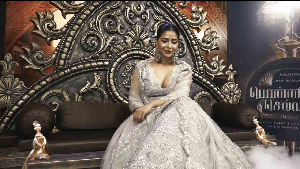 Ponniyin Selvan-2 | పొన్నియన్‌ సెల్వన్‌-2 ఈవెంట్‌లో స్పెషల్ అట్రాక్షన్‌గా సముద్రకుమారి.. వీడియో