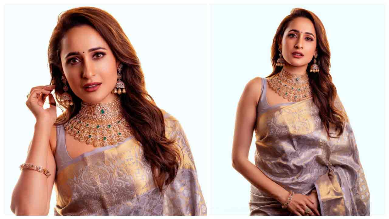 Pragya Jaiswal | చూపులతో గాలం వేస్తున్న ప్రగ్యా జైస్వాల్..