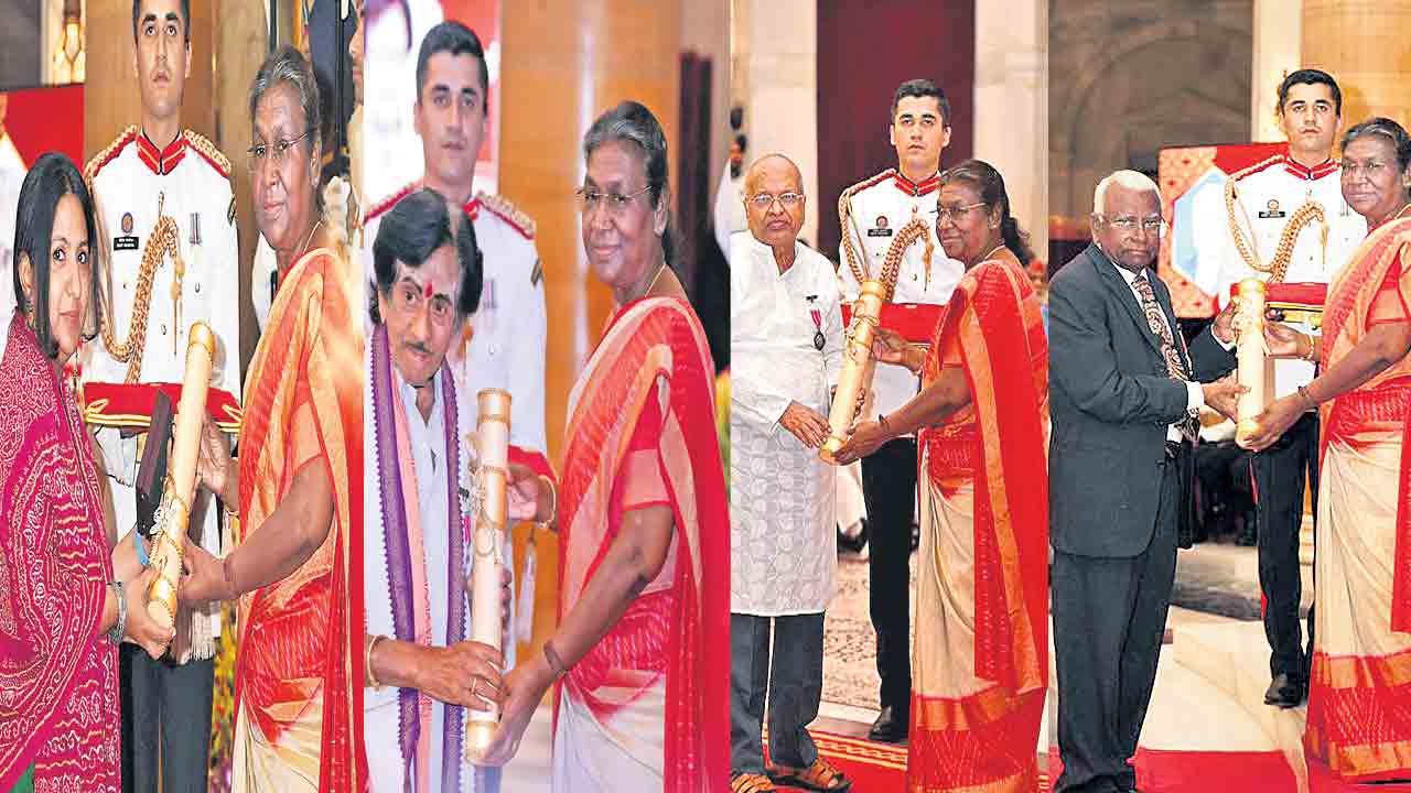 ఘనంగా పద్మ అవార్డుల ప్రదానోత్సవం