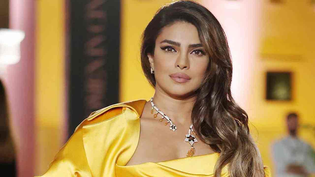 Priyanka Chopra | ఎర్లీ థర్టీస్లో ఉండగా అమ్మ సలహా మేరకు నా అండాలను దాచిపెట్టా
