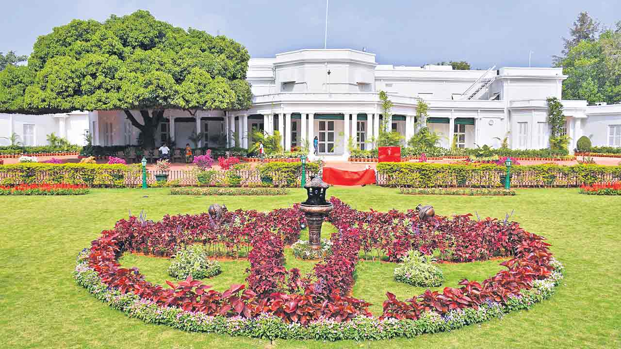 రాష్ట్రపతి నిలయం సందర్శనకు