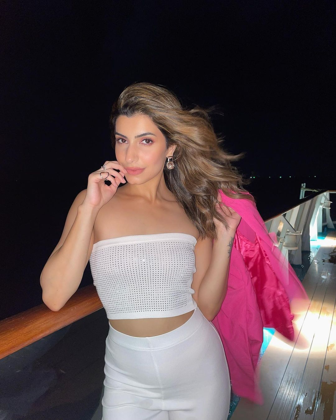 ( Photos : Instagram )