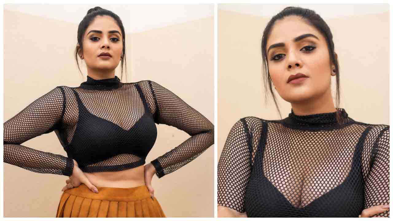 Sreemukhi | శ్రీ‌ముఖి అందాలు అదరహో..