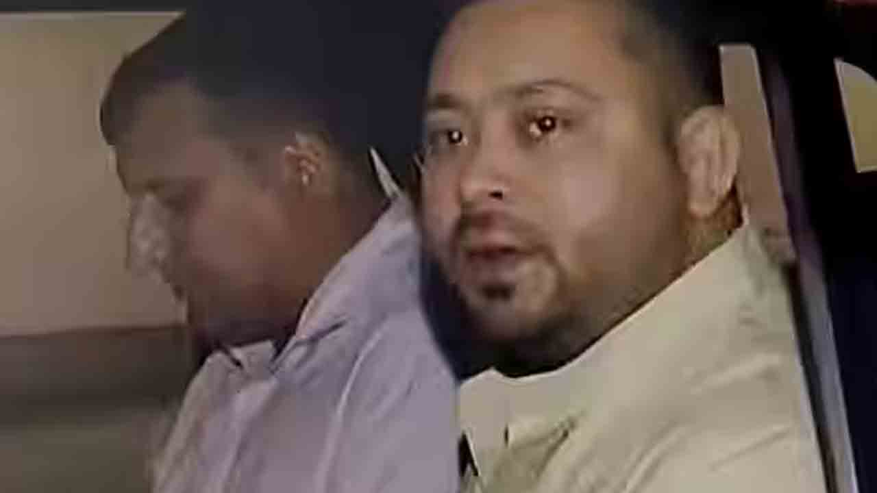 8 గంటల పాటు తేజస్వి సీబీఐ విచారణ