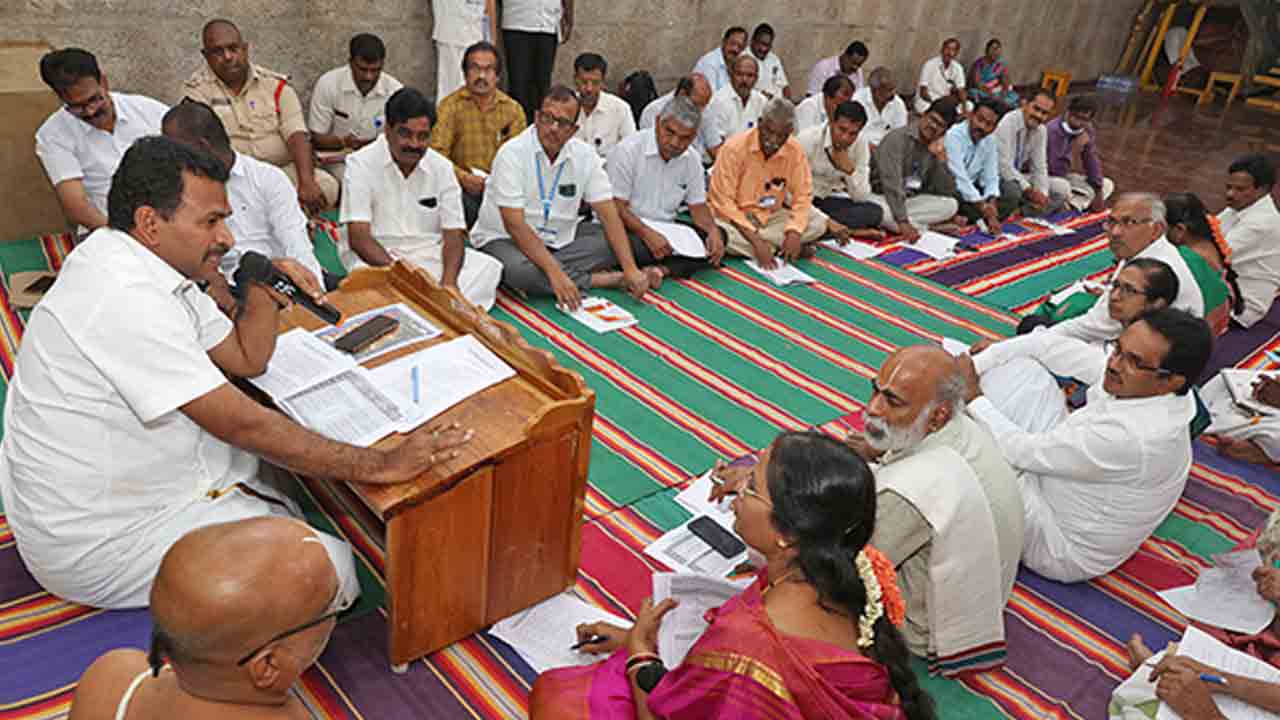 Brahmotsavam | సమష్టి కృషితో కోదండరాముని బ్రహ్మోత్సవాలు విజయవంతం చేయాలి: టీటీడీ జేఈవో