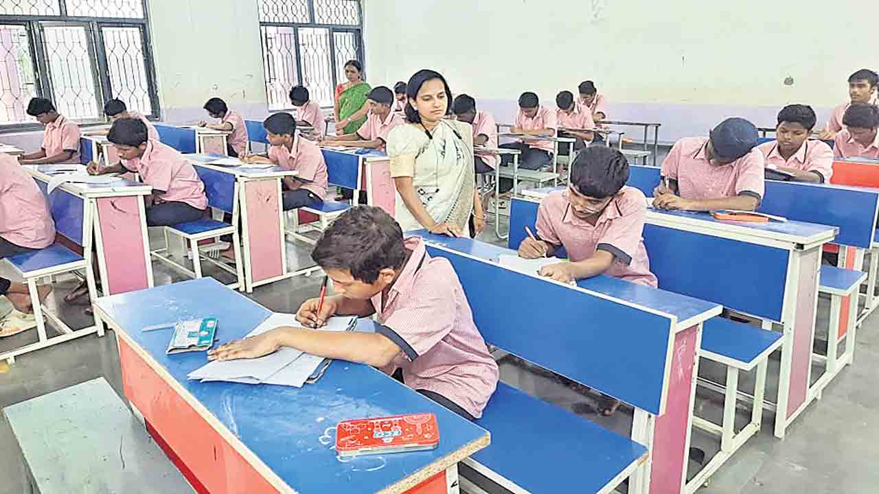 పది పరీక్షలకు పకడ్బందీ ఏర్పాట్లు..