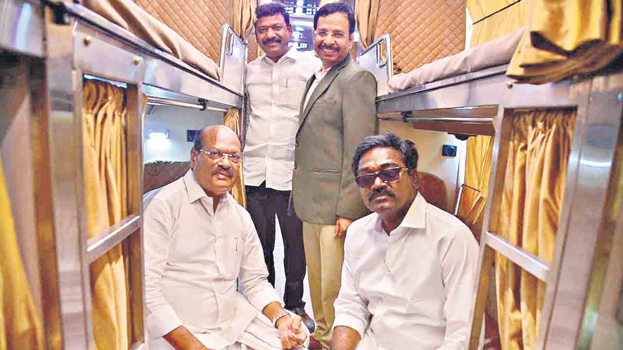 TSRTC | ఆర్టీసీలో ఏసీ స్లీపర్ బస్సులు.. త్వరలోనే హైదరాబాద్-విజయవాడ రూట్లో 50 ఎలక్ట్రిక్ బస్సులు