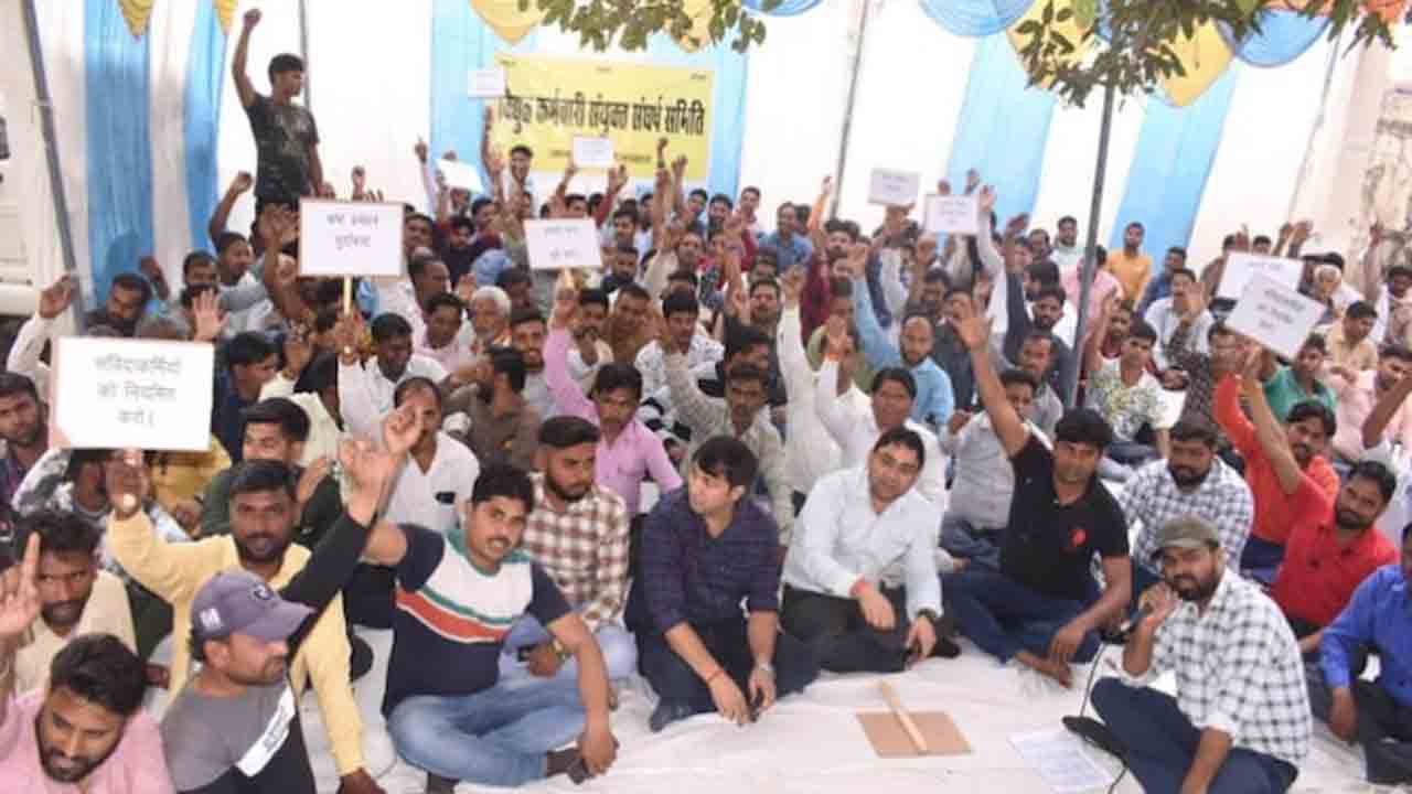 strike | ఉత్తరప్రదేశ్లో విద్యుత్ ఉద్యోగుల సమ్మె.. అంధకారంలో గ్రామాలు, వైద్య సేవలకు అంతరాయం