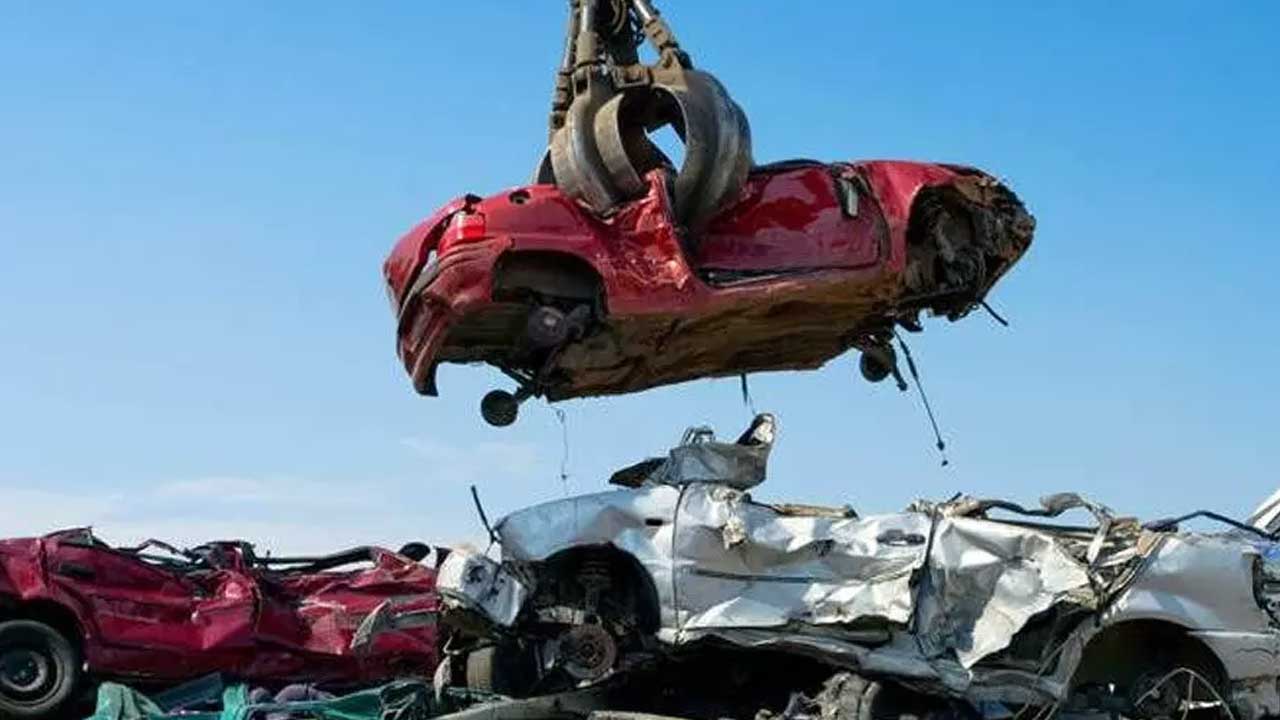 ఆ వాహనాలకు కాల పరిమితి వర్తించదు: కేంద్రం