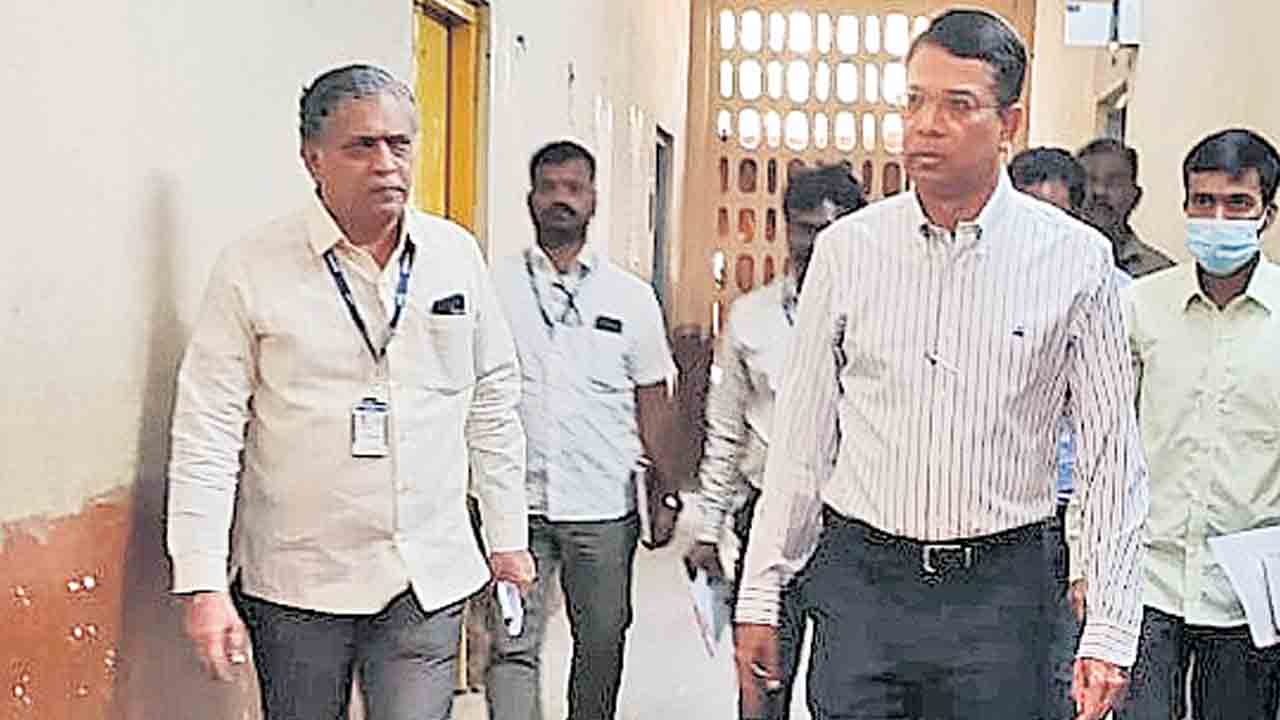 రికార్డు స్థాయిలో ఉపాధ్యాయ పోలింగ్‌