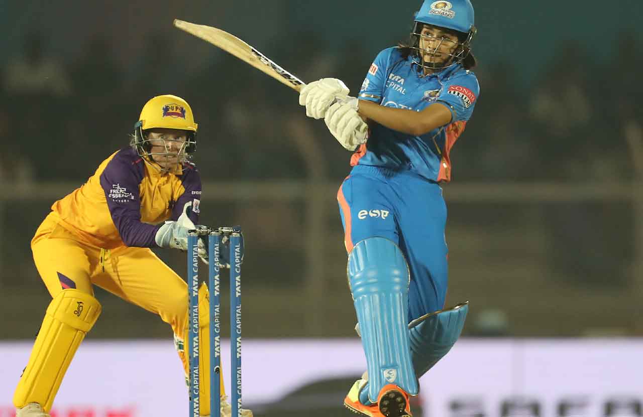 MI vs UPW | ప‌వ‌ర్ ప్లేలో ముంబై ఇండియ‌న్స్ స్కోర్ ఎంతంటే..?