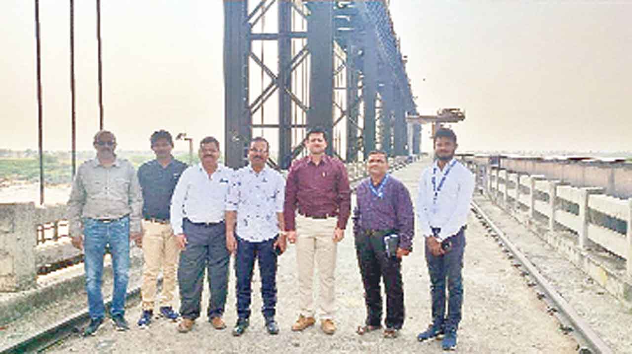 బాబ్లీ గేట్లు ఎత్తివేత