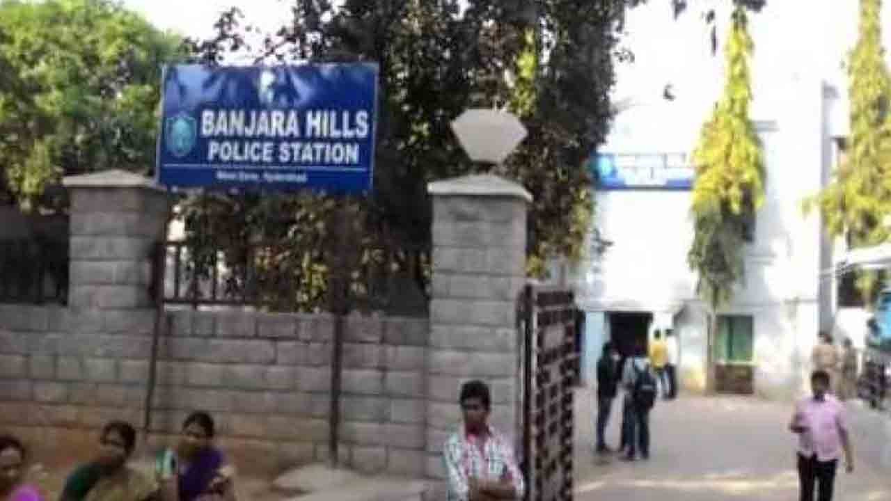 Bandi Sanjay | బండి సంజ‌య్‌పై బంజారాహిల్స్ పీఎస్‌లో క్రిమిన‌ల్ కేసు న‌మోదు