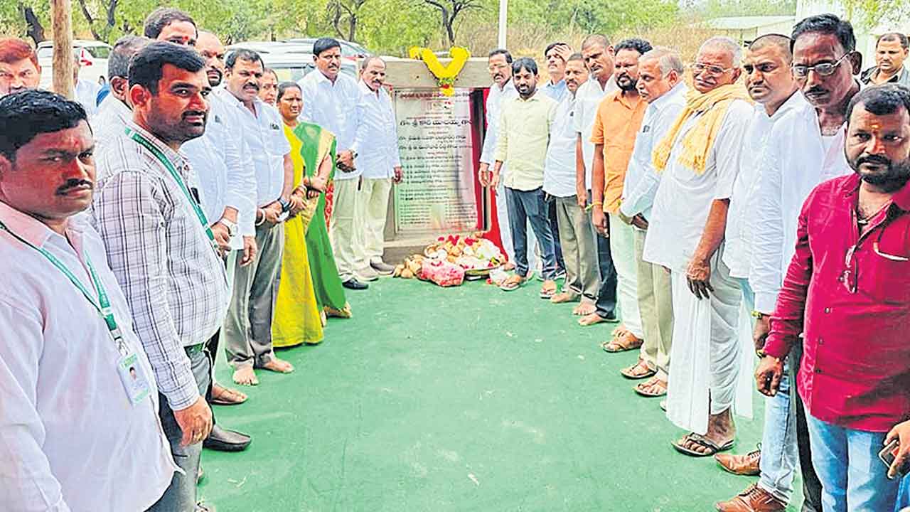 రైతుల ఆర్థికాభివృద్ధికి ప్రభుత్వం కృషి