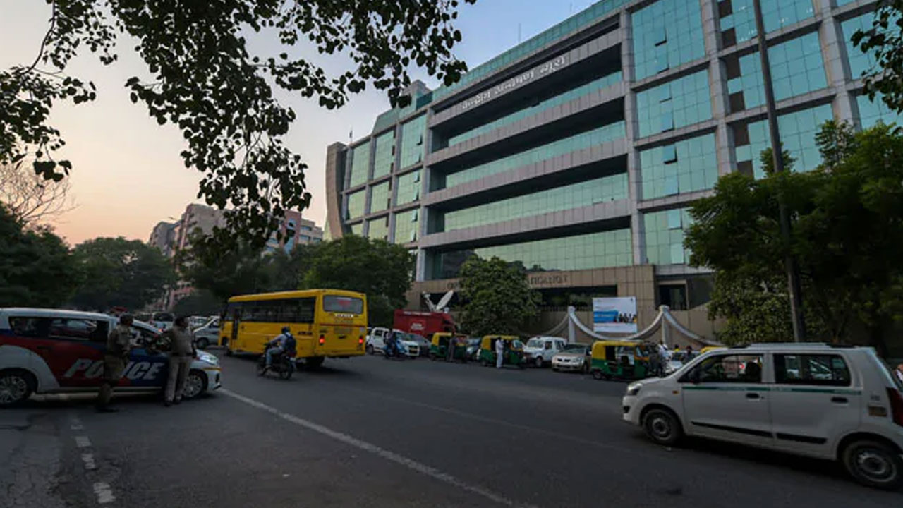 Central Probe Agencies: ద‌ర్యాప్తు సంస్థ‌ల దుర్వినియోగంపై సుప్రీంను ఆశ్ర‌యించిన‌ 14 విప‌క్ష పార్టీలు