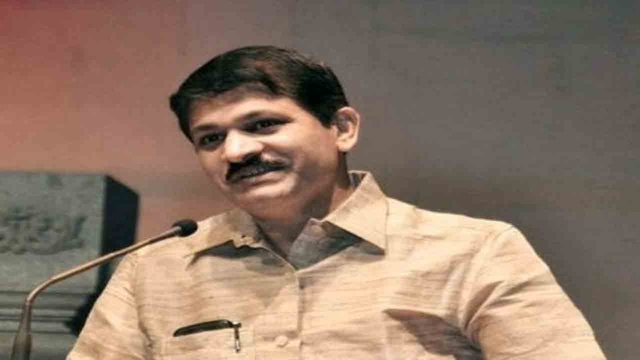 CM KCR | కేసీఆర్ను చూస్తే బీజేపీకి భయం.. మహారాష్ట్ర మాజీ ఎమ్మెల్యే చరణ్ వాగ్మారే