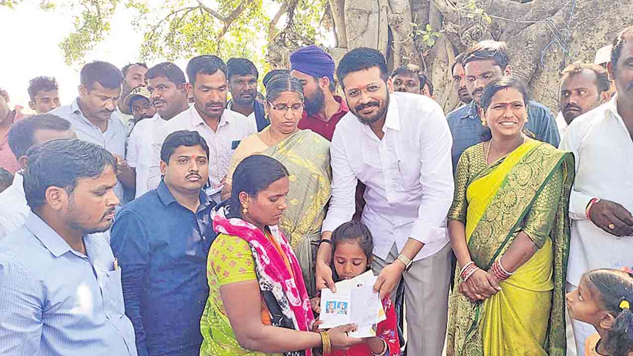 అనాథ ఆడపిల్లలకు అండగా ఉంటా