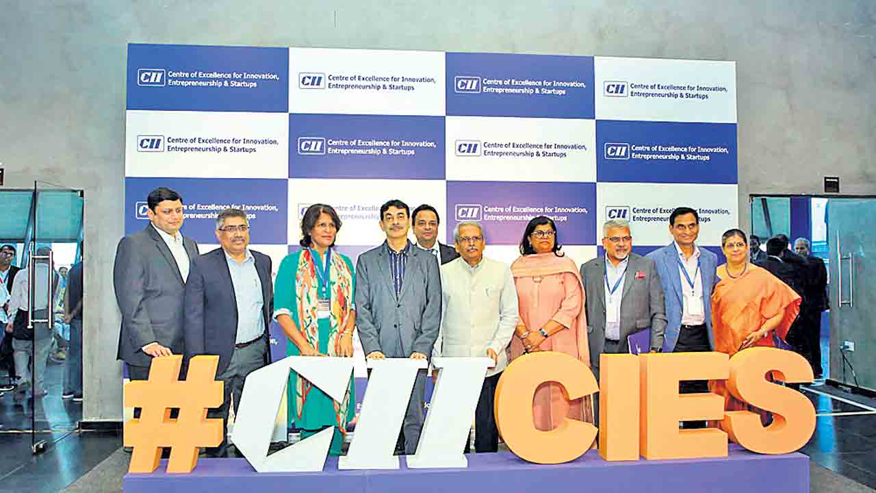 టీ-హబ్‌లో సెంటర్‌ ఆఫ్‌ ఎక్స్‌లెన్స్‌