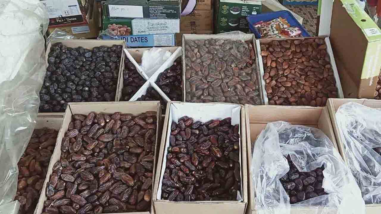 Khajoor | రంజాన్ మాసం.. హైద‌రాబాద్‌లో ఖ‌రీదైన ఖ‌ర్జూరం..