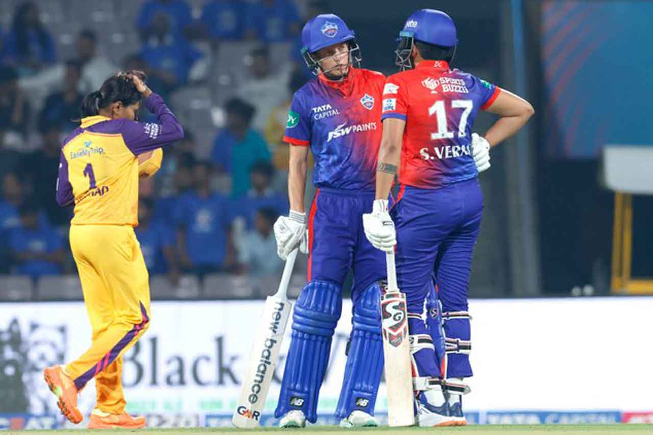 DC vs UPW | ధాటిగా ఆడుతున్న ఢిల్లీ ఓపెన‌ర్లు.. ఆరు ఓవ‌ర్ల‌కు స్కోర్ ఎంతంటే..?