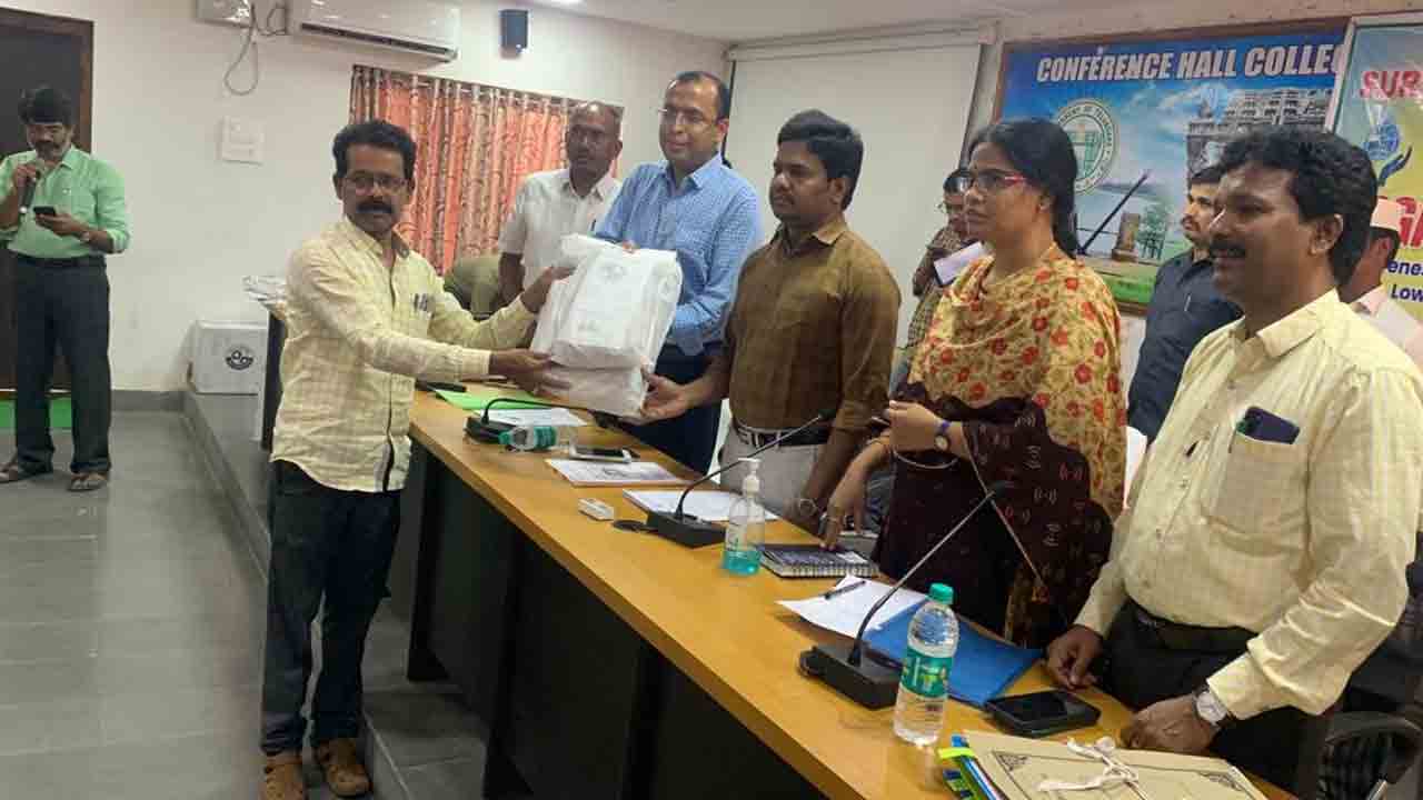 పకడ్బందీగా పరీక్షలు నిర్వహించాలి