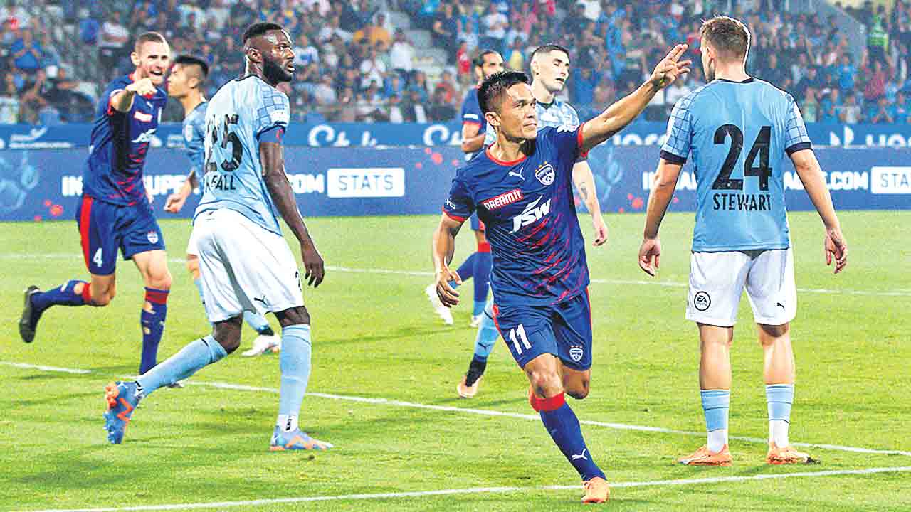 ఛెత్రీ మెరువగా..