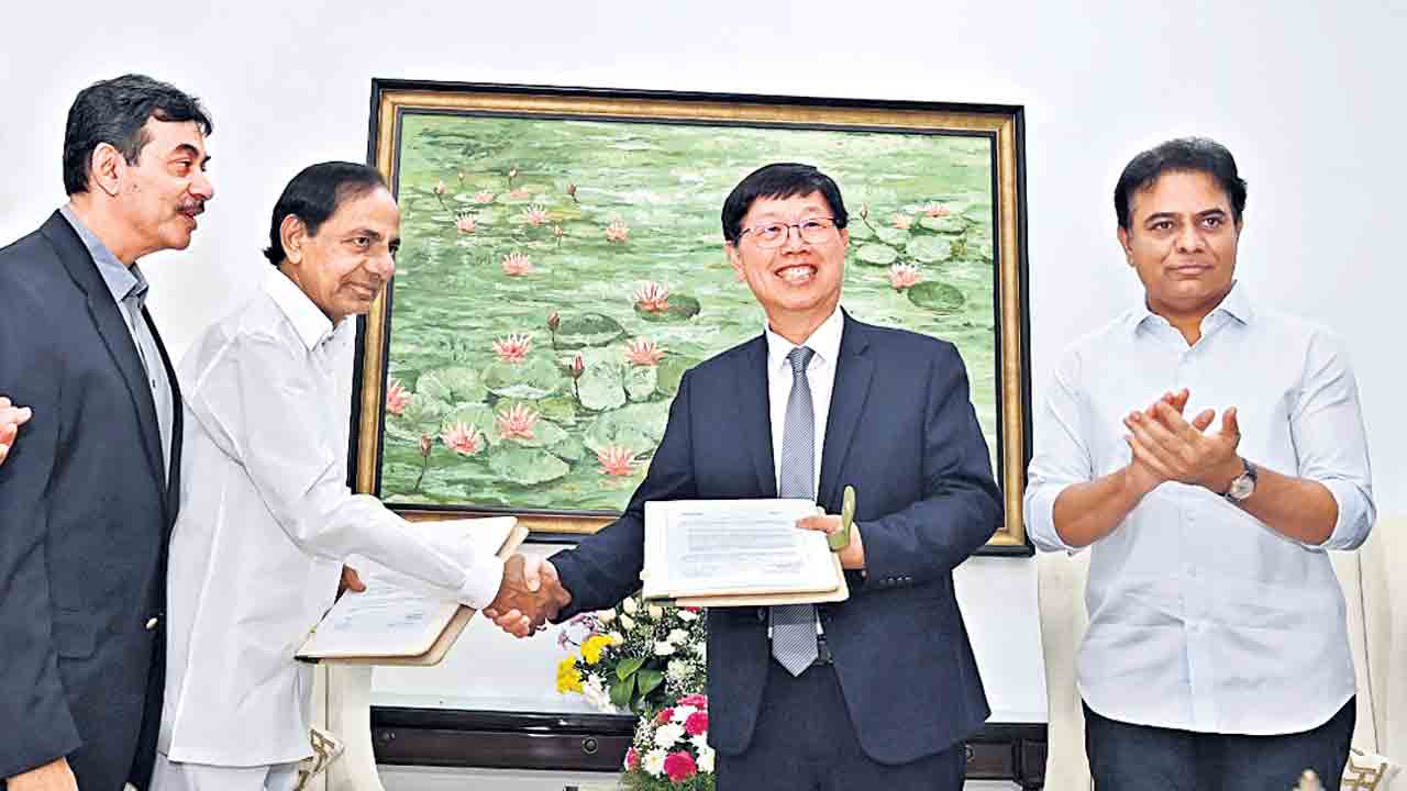 Foxconn | ఒకే కంపెనీ లక్ష ఉద్యోగాలు.. రాష్ట్రంలో ఫాక్స్‌కాన్‌ మెగా పెట్టుబడి.. స్వతంత్ర భారత చరిత్రలో ఇదే తొలిసారి