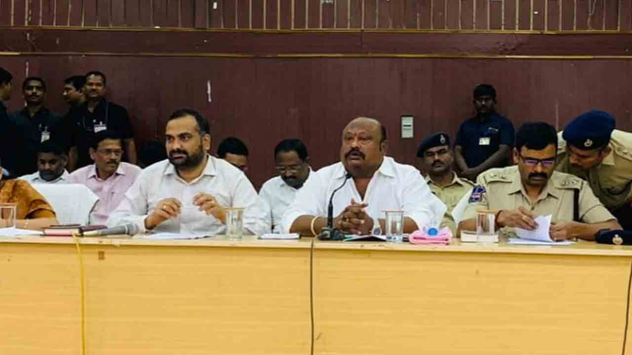 Minister Gangula Kamalaker | మ‌తాల పేరిట పిల్ల‌ల్లో విషం నింప‌కండి.. క‌లిసిమెలిసి ఉండాల‌ని నేర్పుదాం : మంత్రి గంగుల క‌మ‌లాక‌ర్