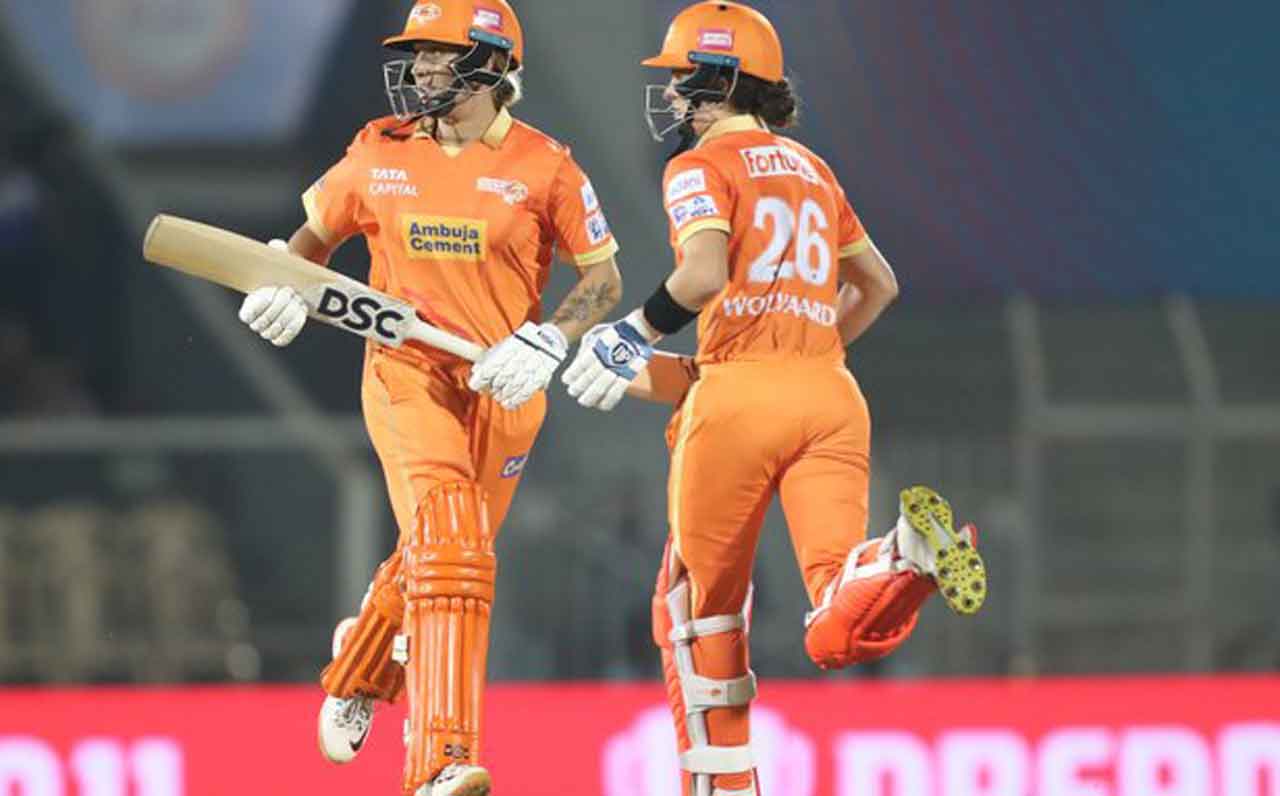 DC vs GG | హాఫ్ సెంచ‌రీ కొట్టిన గార్డ్‌న‌ర్, వోల్వార్డ్త్ .. ఢిల్లీ టార్గెట్ 148