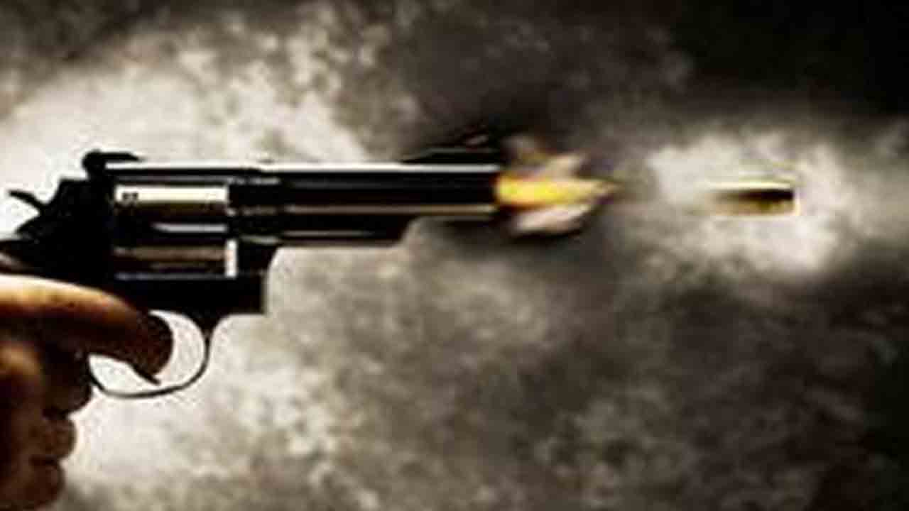 Gunned Down | పలు కేసులున్న బీజేపీ నేత.. దుండగుల కాల్పుల్లో మృతి