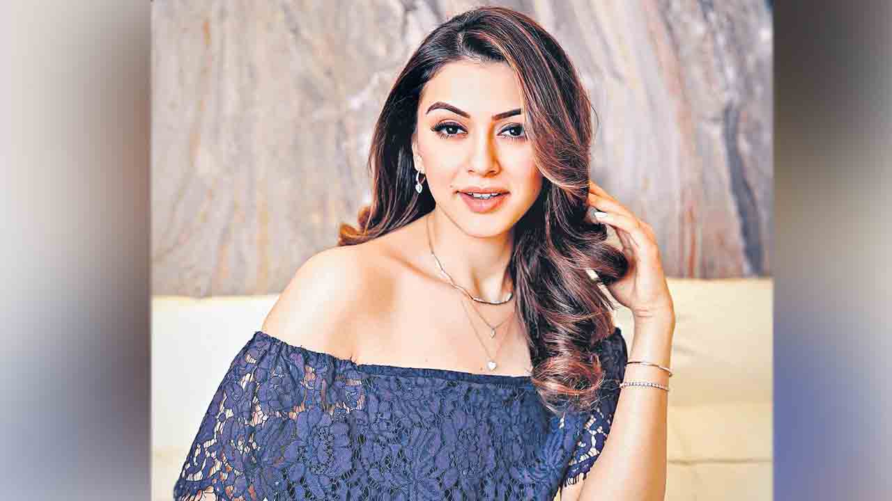 OTT | రోబో పాత్రలో హన్సిక