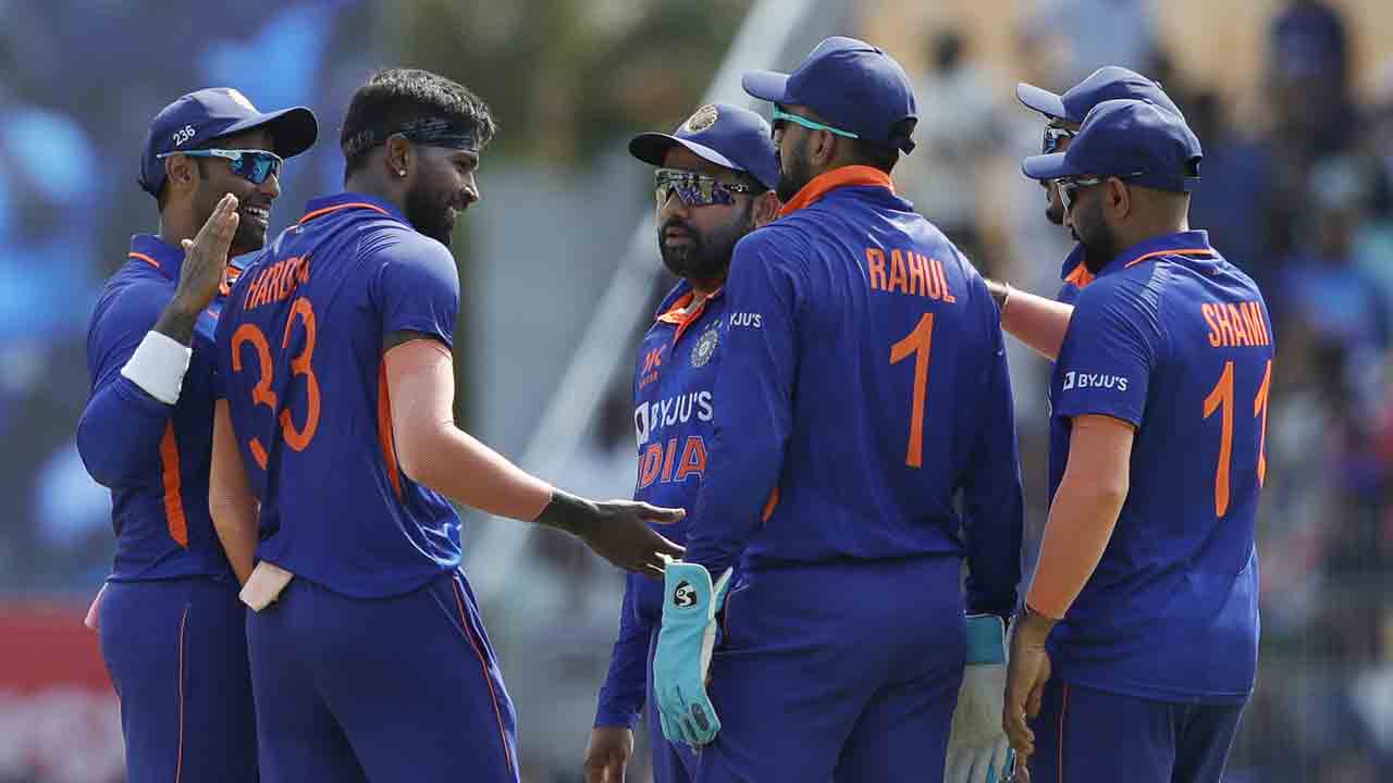 IND vs AUS | పాండ్యా మ్యాజిక్‌.. మూడు వికెట్లు కోల్పోయిన ఆస్ట్రేలియా