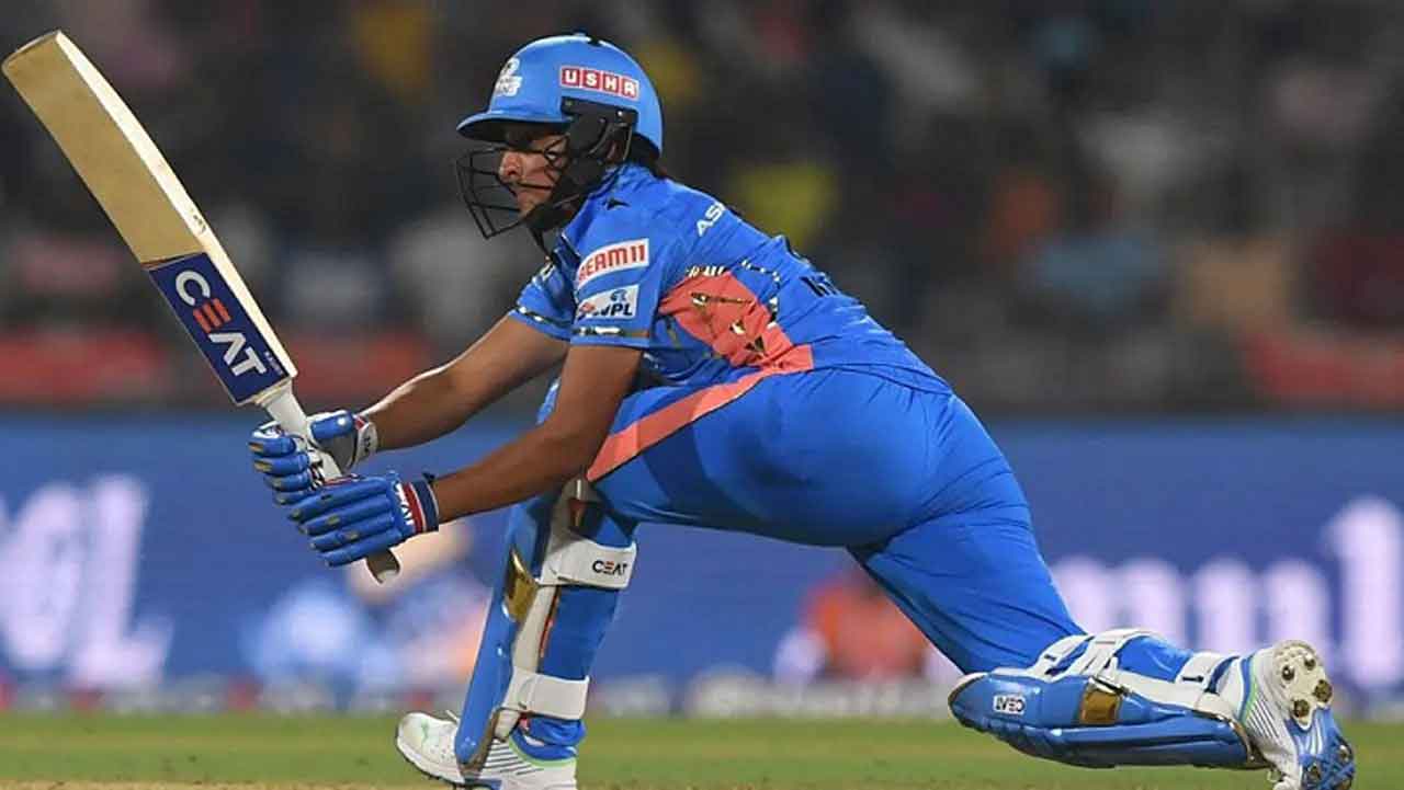 DC vs MI | హ‌ర్మ‌న్‌ప్రీత్ వికెట్ తీసిన శిఖా.. ముంబై స్కోర్ ఎంతంటే..?