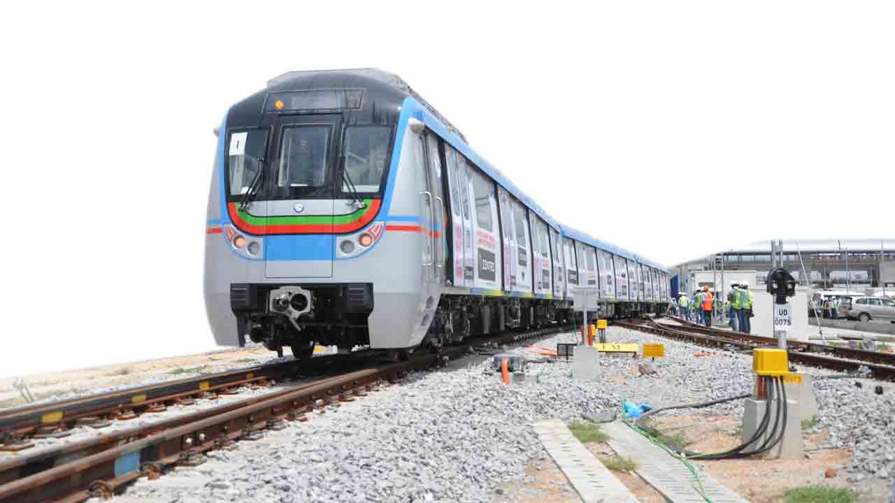 Hyderabad Metro | కొండల్ని చీల్చుకుంటూ శంషాబాద్‌ ఎయిర్‌పోర్టు మెట్రో పరుగులు.. సవాలుగా మారిన రాజేంద్రనగర్‌ ప్రాంతం
