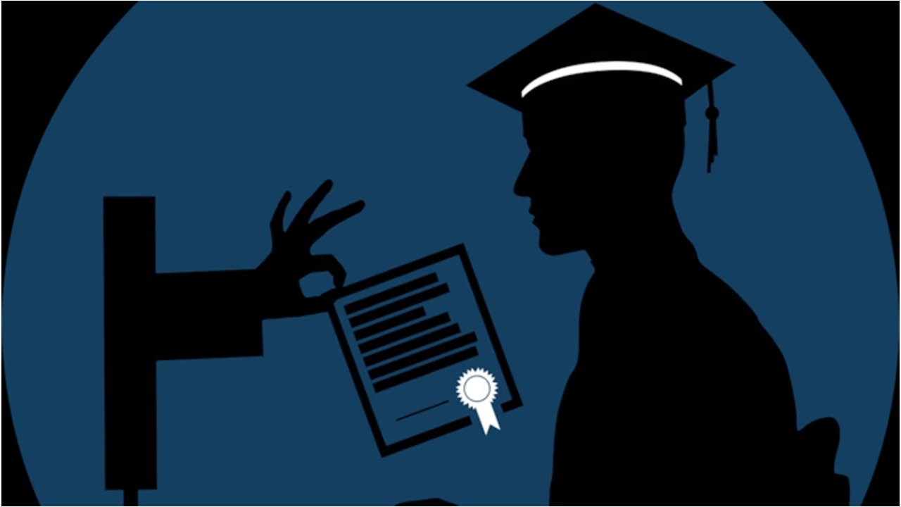 IIM Indore | ఐఐఎం ఇండోర్ విద్యార్ధికి బంప‌ర్ బొనాంజ‌ : రూ . 1.14 కోట్ల వేత‌న ప్యాకేజ్ ఆఫ‌ర్‌