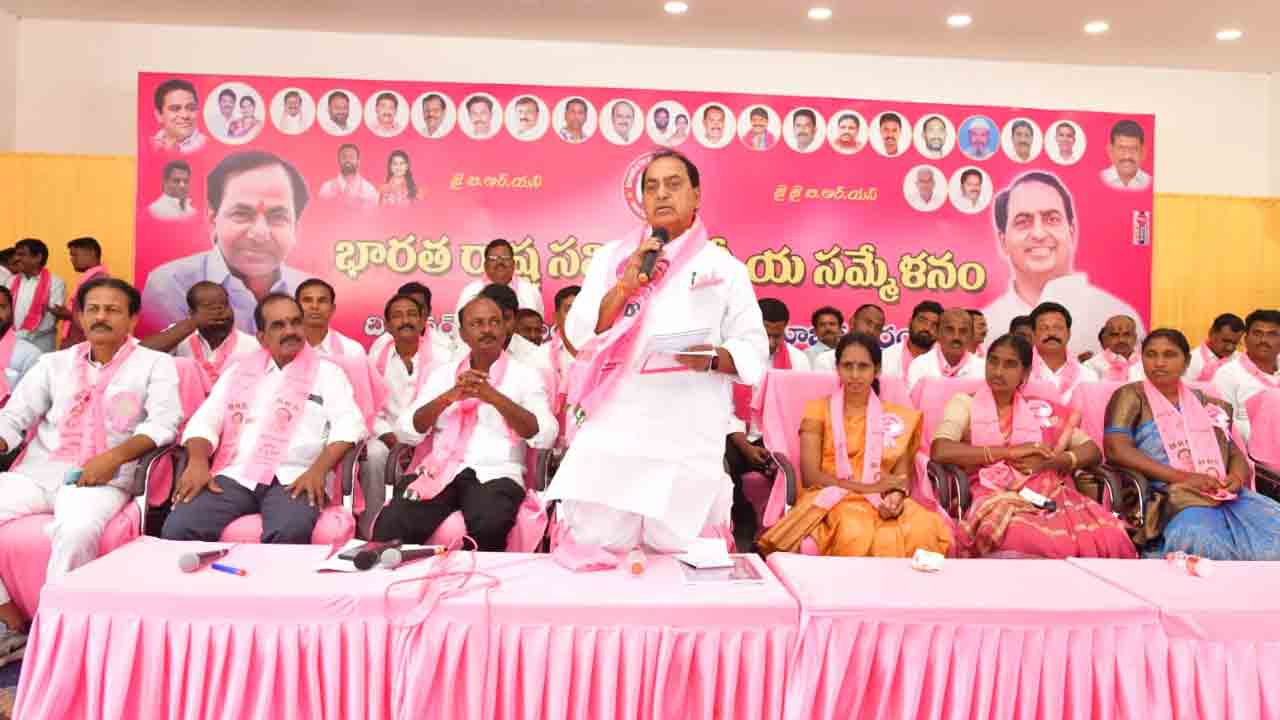 Indrakaran Reddy | బీజేపీ పాలిత‌ రాష్ట్రాల్లో పంట న‌ష్ట‌పోయిన రైతుల‌కు రూ. 10 వేలు ఇస్తున్నారా..? : మంత్రి ఇంద్ర‌క‌ర‌ణ్ రెడ్డి