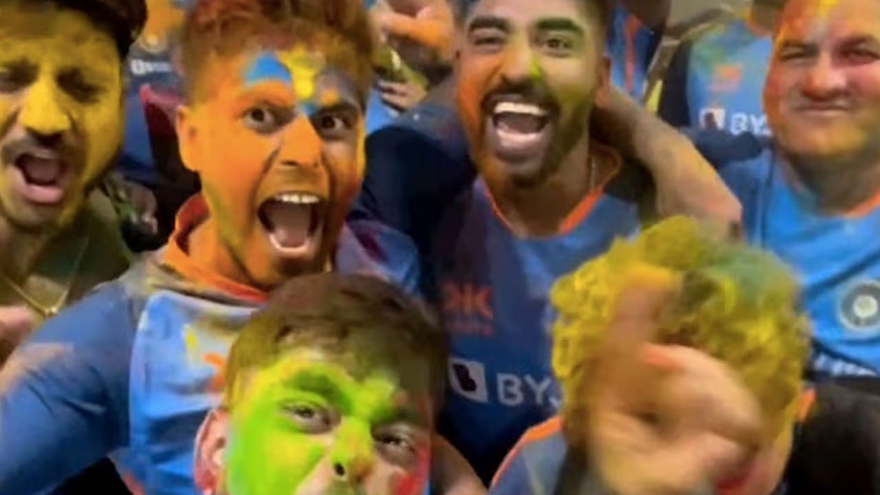 Cricketers Holi: హోలీ ఆడిన టీమిండియా క్రికెట‌ర్లు.. వీడియో