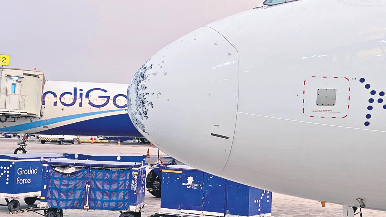 Hailstorm | ఇండిగో విమానంపై వడగండ్ల బీభత్సం.. తప్పిన పెను ప్రమాదం