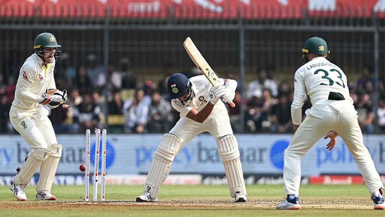 ICC | ఇండోర్ పిచ్ పేల‌వంగా ఉంది.. మూడు డీమెరిట్ పాయింట్లు విధించిన‌ ఐసీసీ