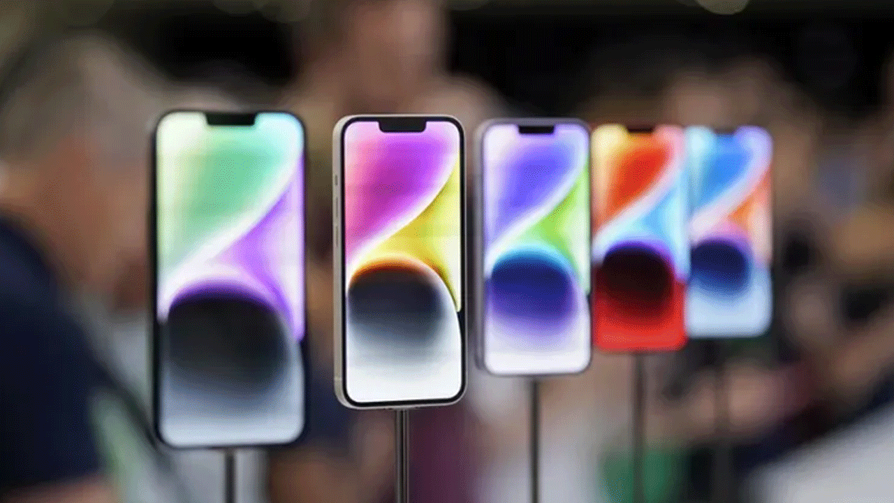 ప‌బ్‌లో ఫ్రెండ్స్‌తో క‌లిసి ఎంజాయ్ : ఐఫోన్‌ను కొట్టేసిన దొంగ ఆపై ఏం చేశాడంటే..!