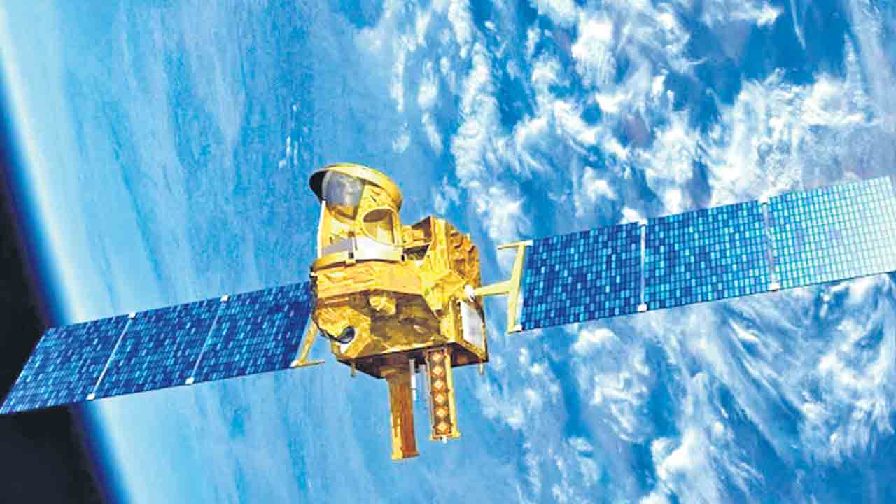 Megha-Tropiques-1 | మేఘ-ట్రోపికస్‌-1 ఉపగ్రహాన్ని కూల్చివేసిన ఇస్రో.. ఎందుకోతెలుసా?