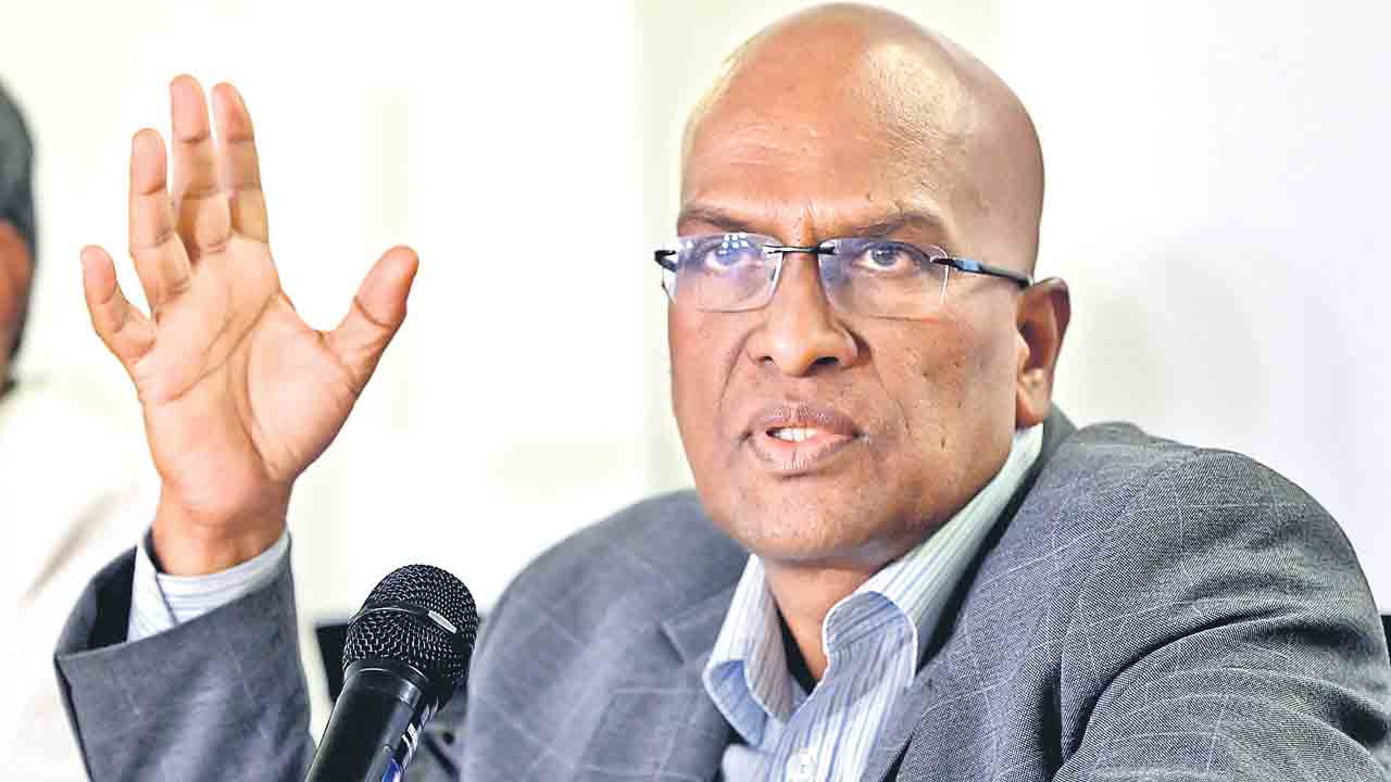 TSPSC | గ్రూప్‌-1 పరీక్ష తేదీల్లో మార్పు లేదు.. టీఎస్‌పీఎస్సీ పేపర్‌ లీకేజీపై సిట్‌