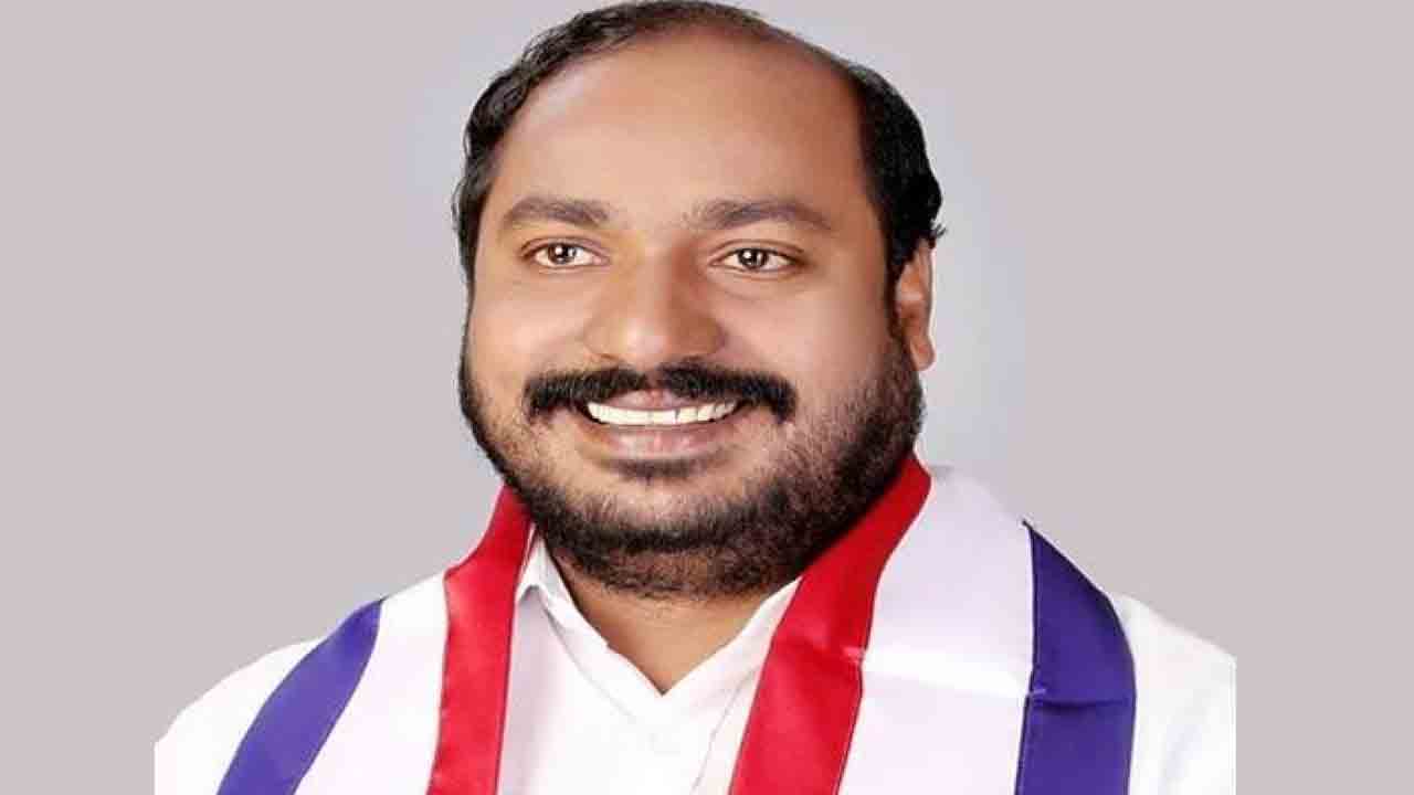 పోస్టింగుల్లో సమతుల్యం పాటించాలి