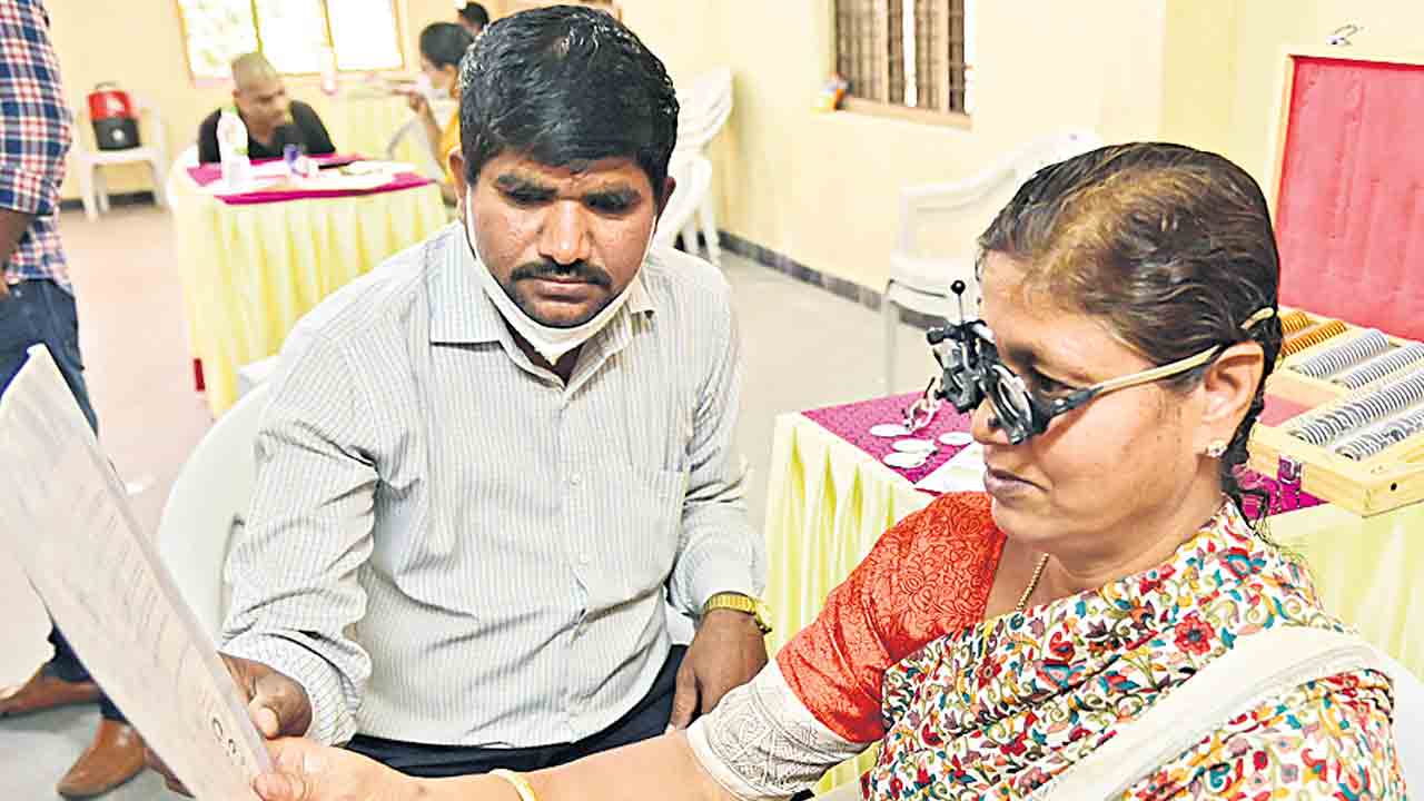 కంటి వెలుగు @ 43వ రోజు